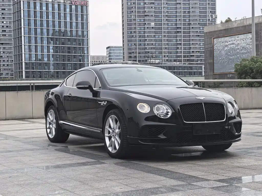 Bentley Continental 2018 — фото 3
