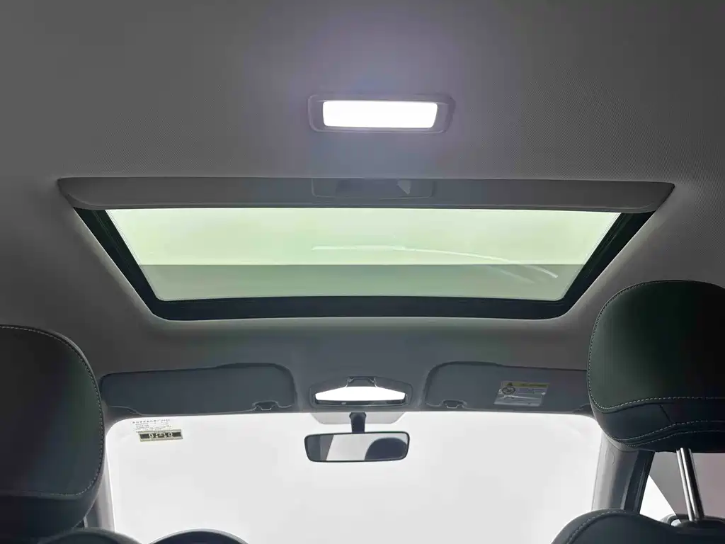 Geely Emgrand 2022 — фото 13