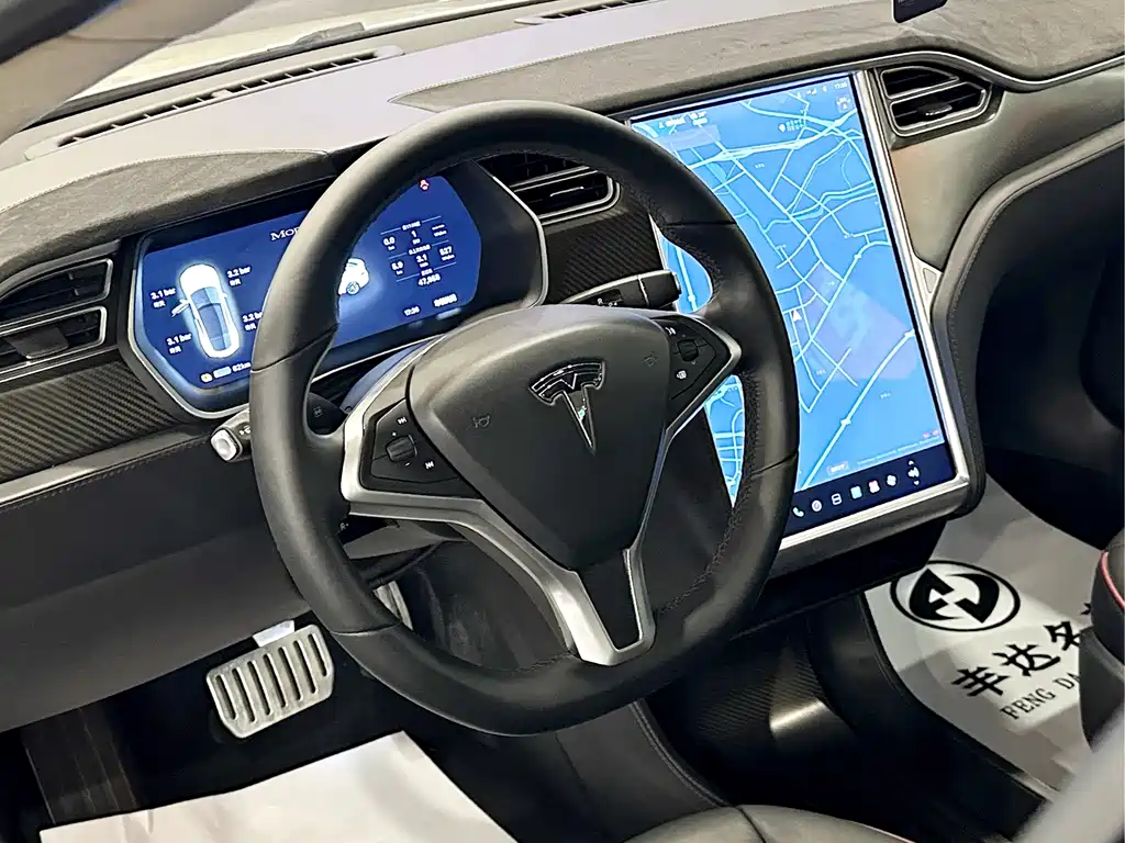 Tesla Model S 2015 — фото 6