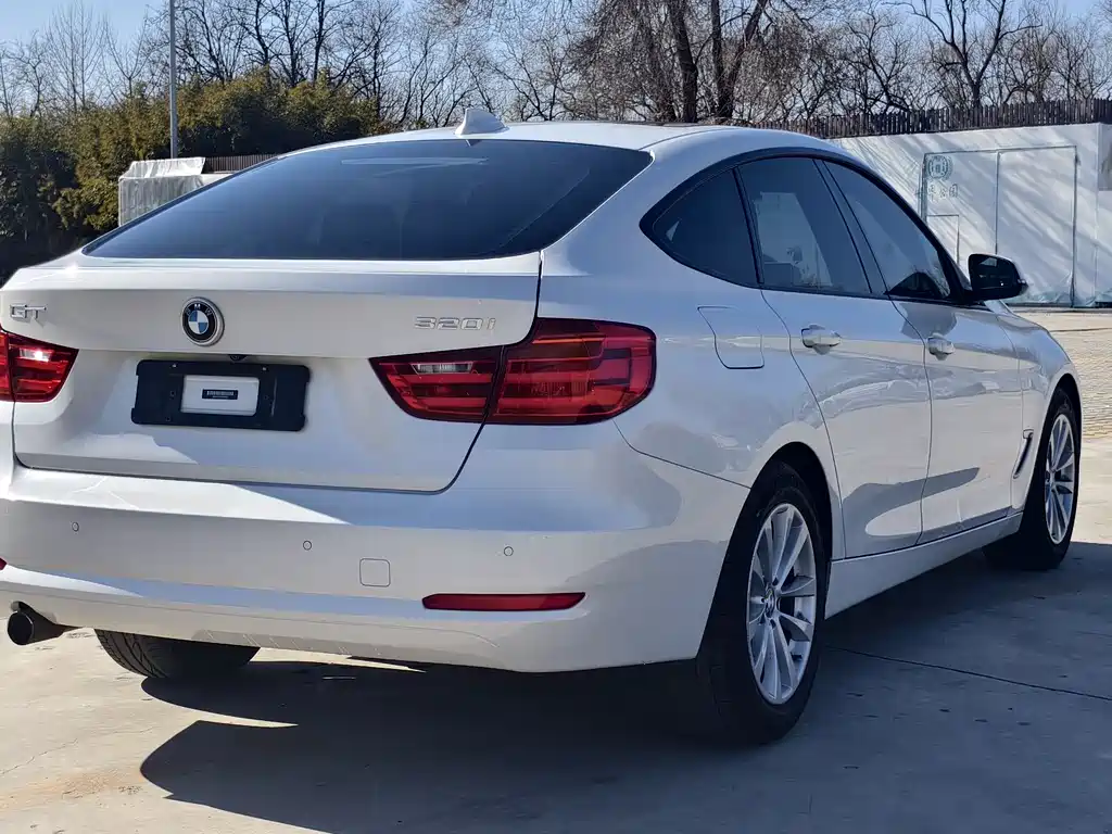 BMW 3 Series GT 2013 — фото 7