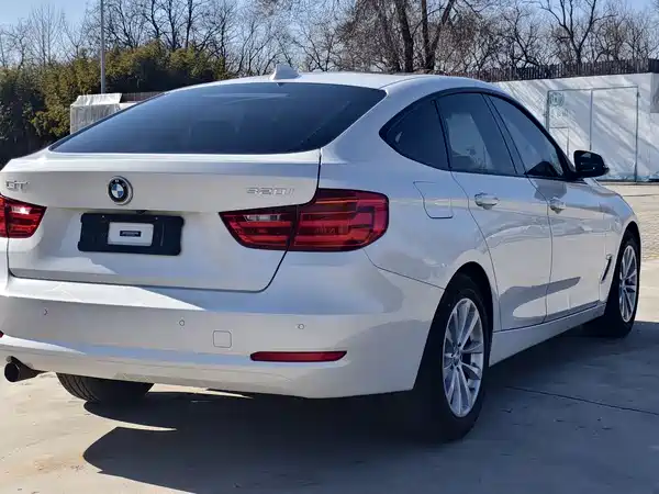 BMW 3 Series GT 2013