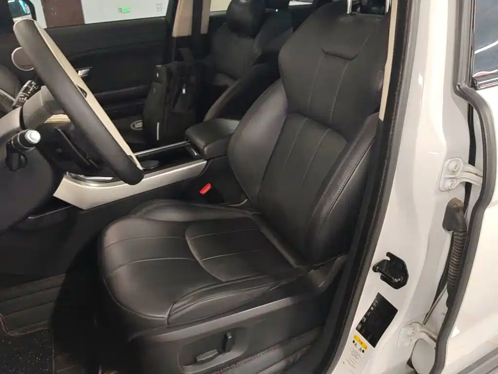 Land Rover Evoque 2016 — фото 22