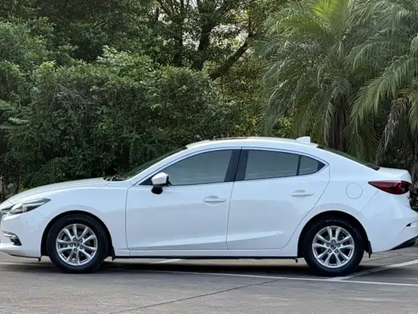 Mazda 3 Axela 2017