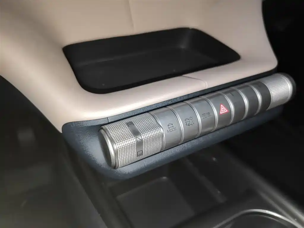 BYD Dolphin 2023 — фото 13