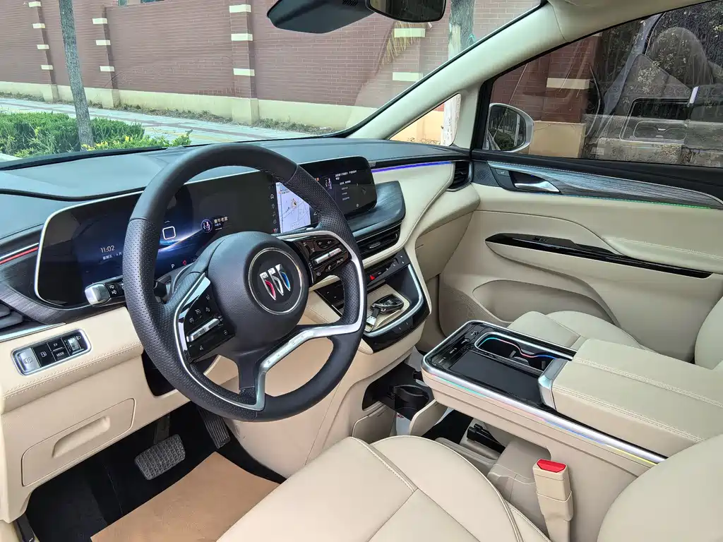 Buick GL8 Hybrid 2025 — фото 11