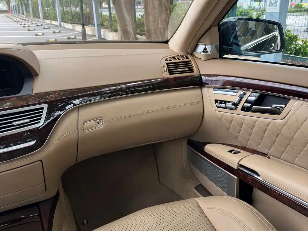 Mercedes-Benz S-Class AMG 2013 — фото 22