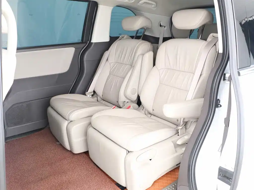 Honda Odyssey 2017 — фото 12