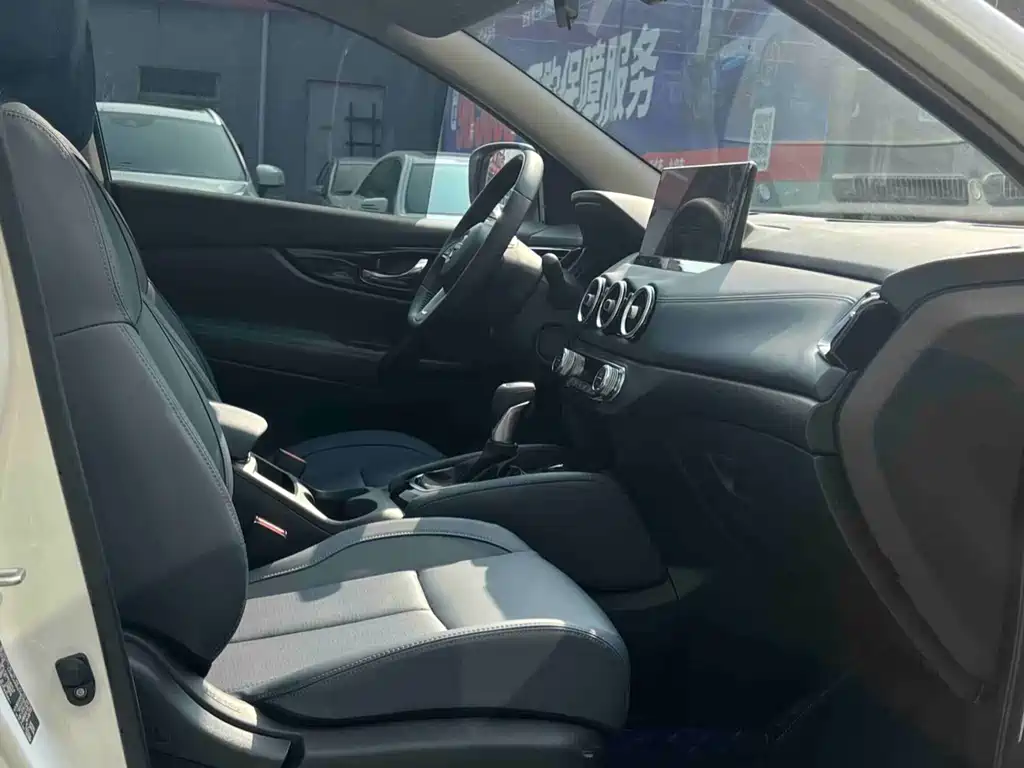 Nissan Qashqai 2025 — фото 20