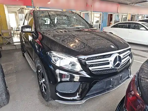 Mercedes-Benz GLE 2016