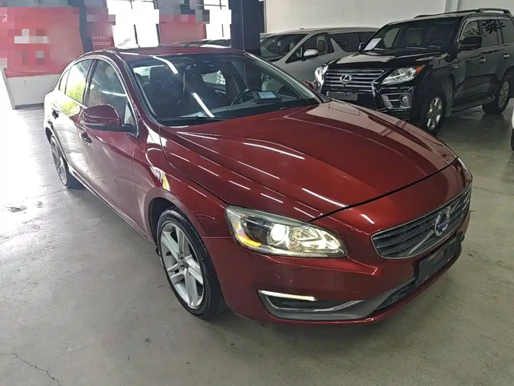 Volvo S60 2015 — фото 4
