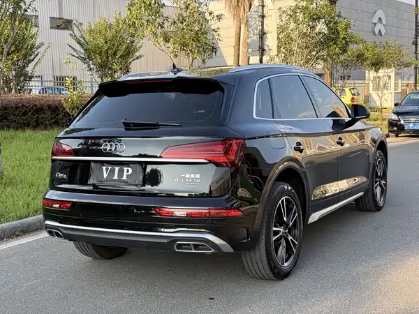Audi Q5L 2025