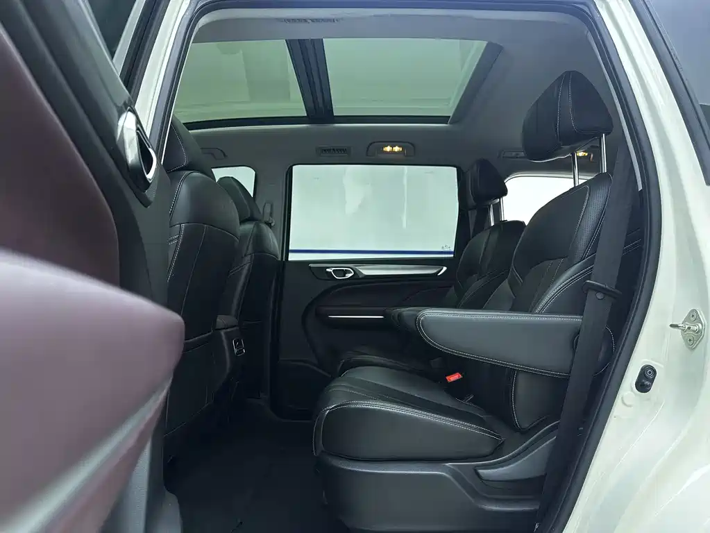 GAC Trumpchi M6 2022 — фото 9