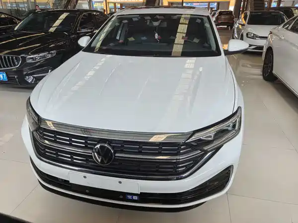 Volkswagen Sagitar 2023