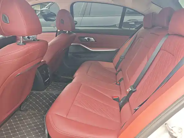BMW 3 Series 2025