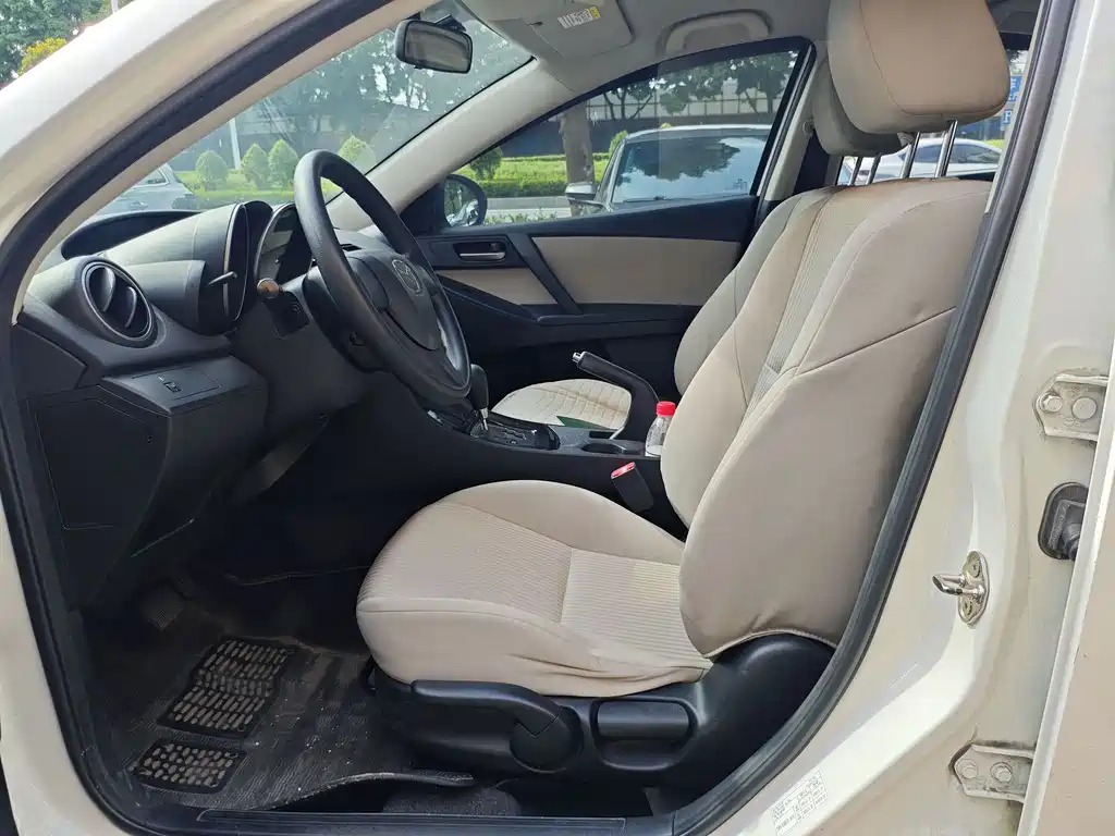 Mazda 3 Xingcheng 2016