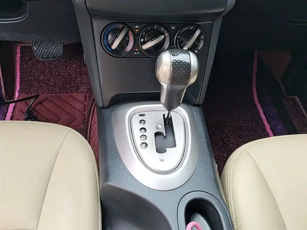 Nissan Qashqai 2015 — фото 14