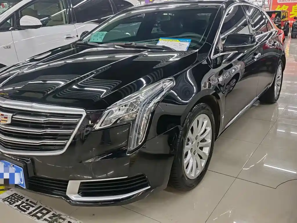 Cadillac XTS 2018 — фото 1