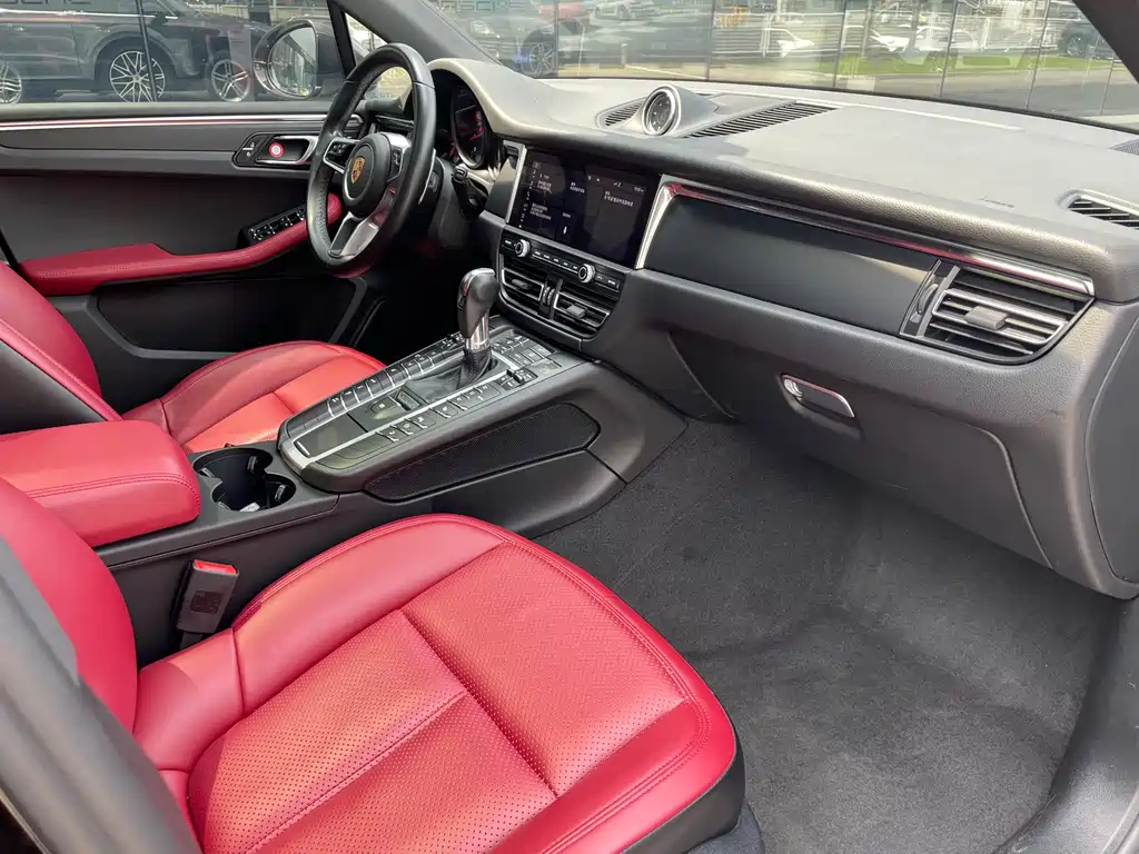 Porsche Macan 2021 — фото 10