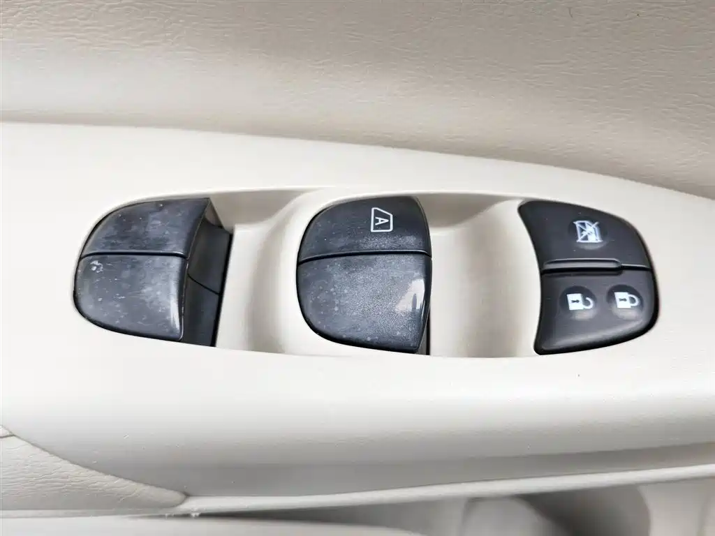 Nissan Sylphy 2013 — фото 9