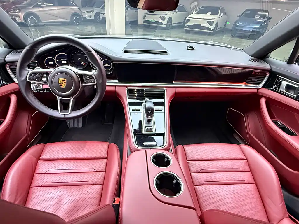 Porsche Panamera 2020