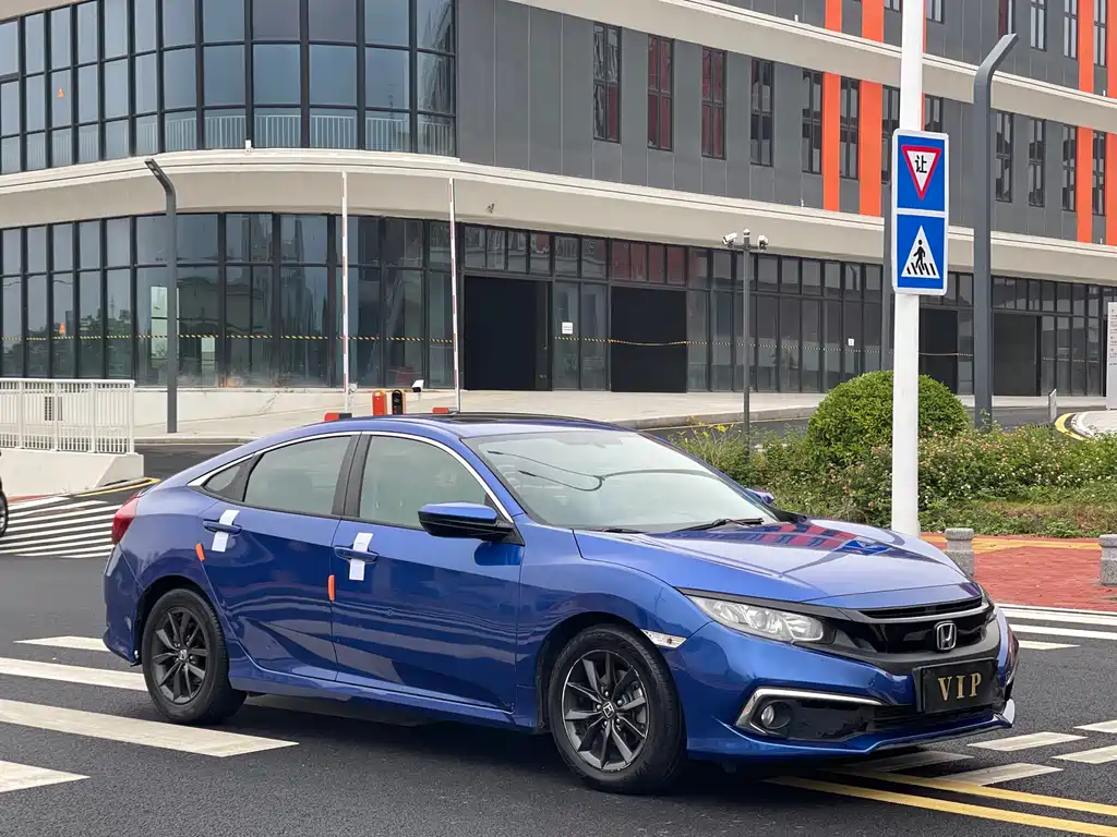 Honda Civic 2019 — фото 3