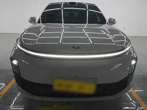 Li Auto L6 2024