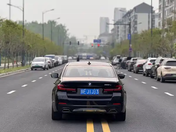 BMW 5 Series 2022