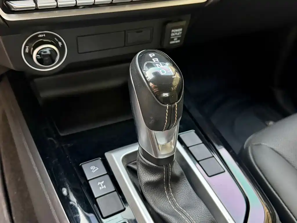 Isuzu D-MAX 2023 — фото 14