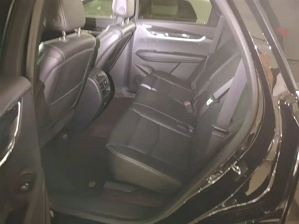 Cadillac XT5 2020 — фото 17