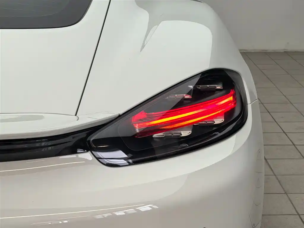Porsche 718 2025 — фото 22