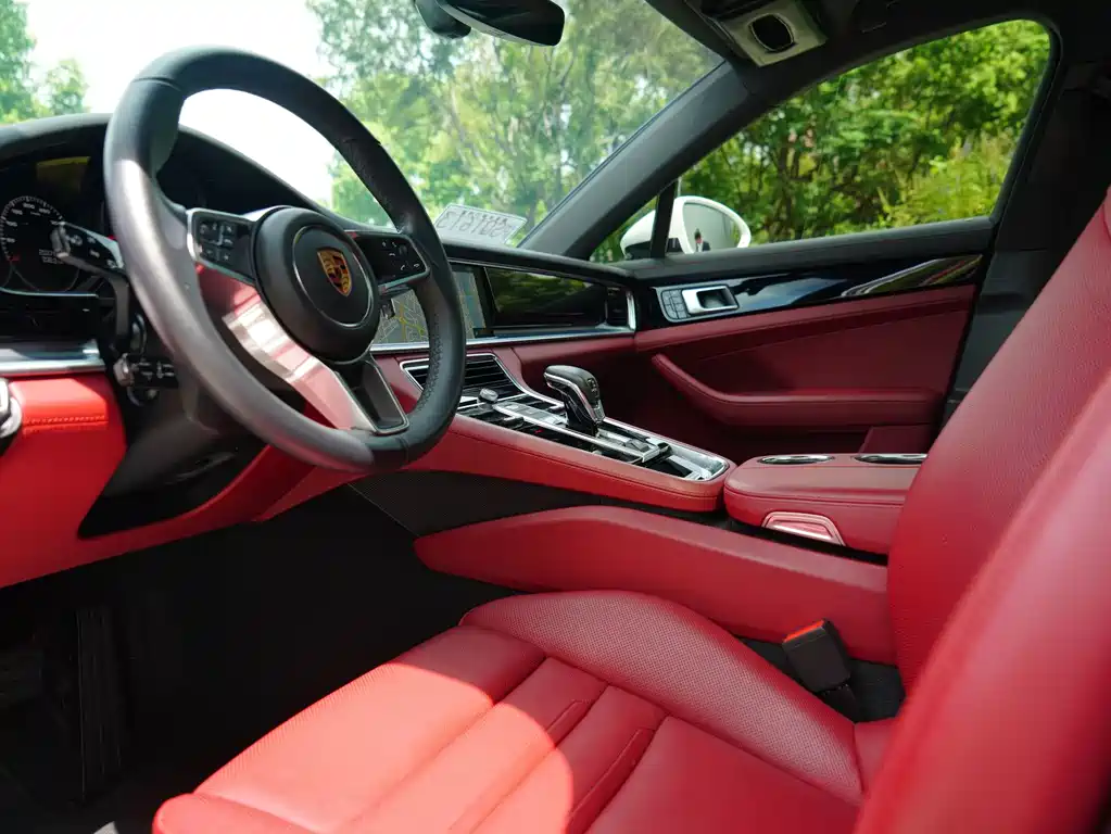 Porsche Panamera 2019 — фото 10