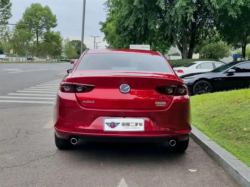 Mazda 3 Axela 2021