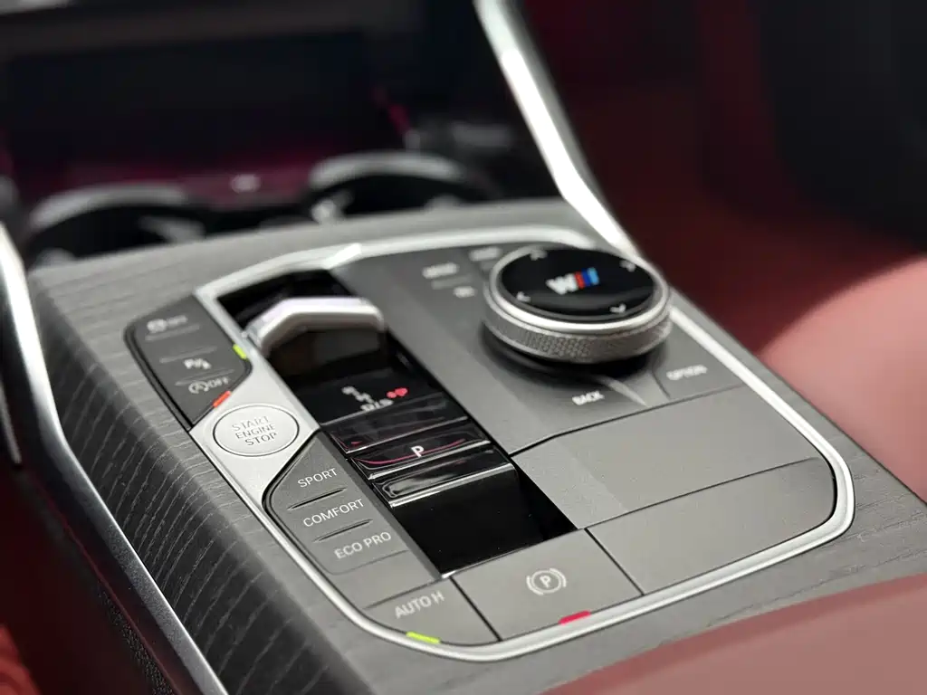 BMW 3 Series 2025 — фото 17