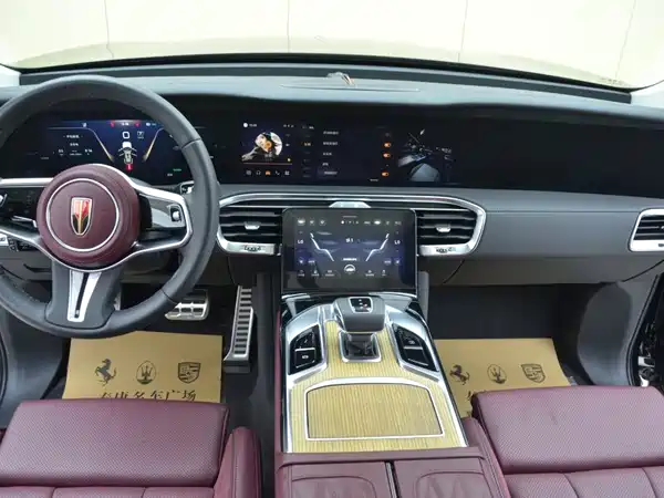 Hongqi E-HS9 2023