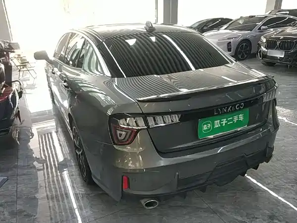 Lynk & Co 03 2021