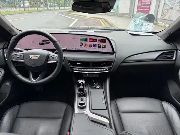 Cadillac CT5 2024