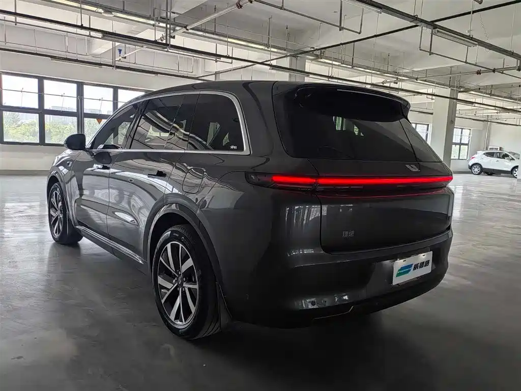 Li Auto Li L8 2023