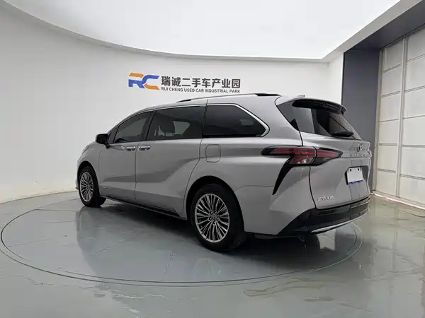 Toyota Sienna 2022