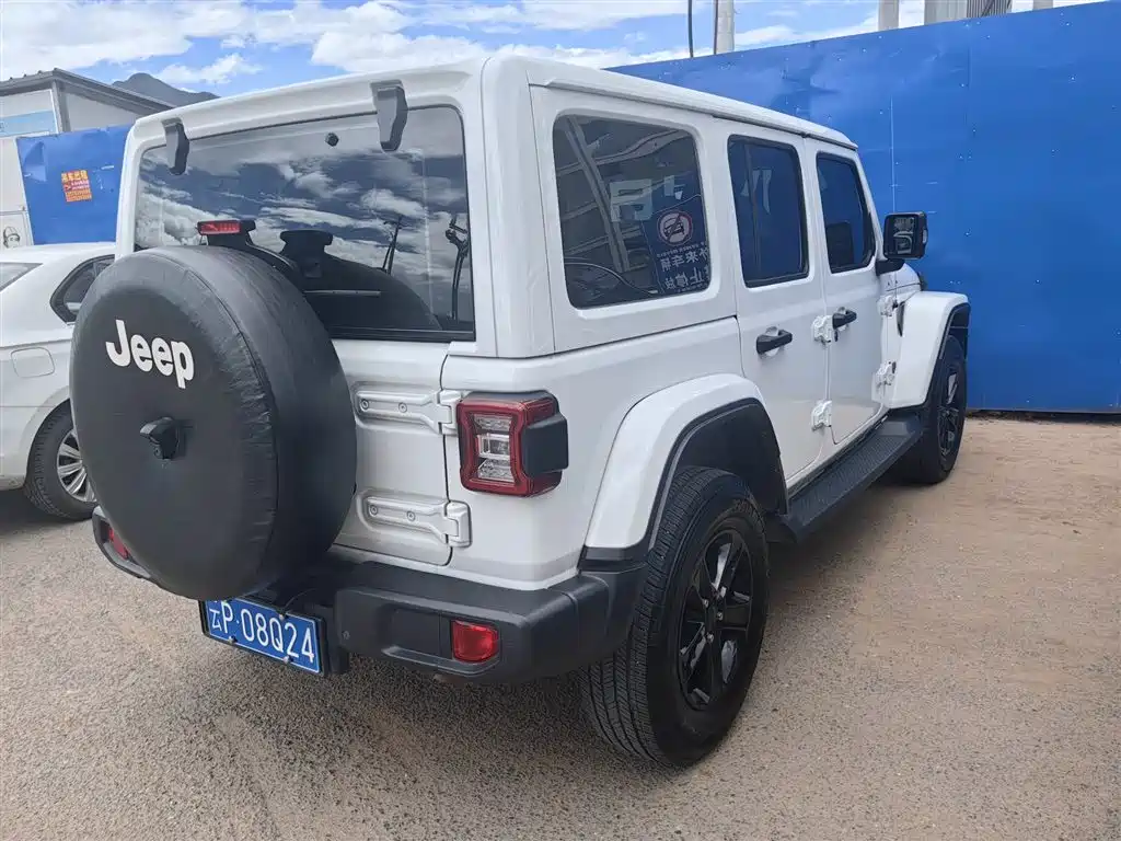 Jeep Wrangler 2022 — фото 4