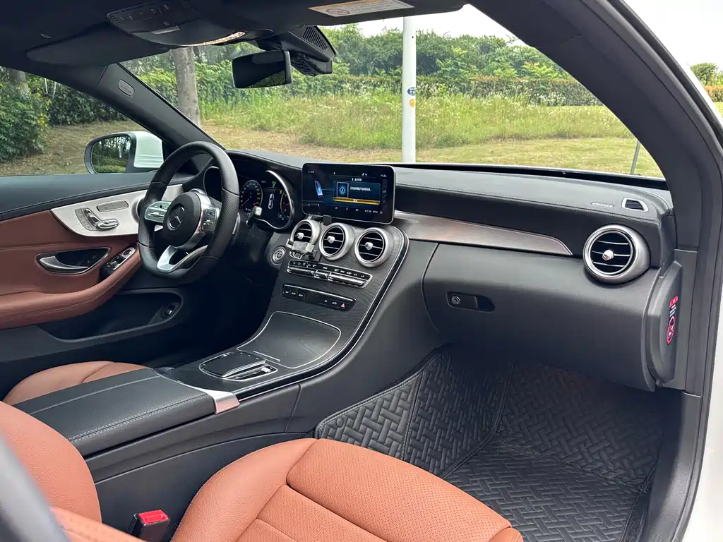 Mercedes-Benz C-Class 2021 — фото 12