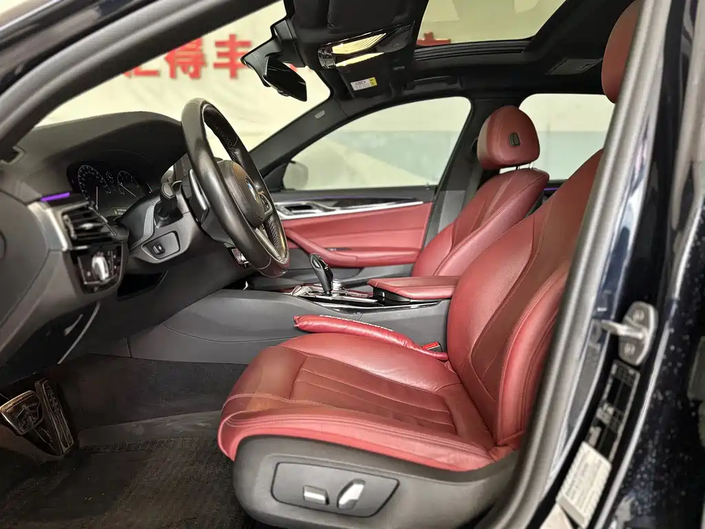 BMW 5 Series 2019