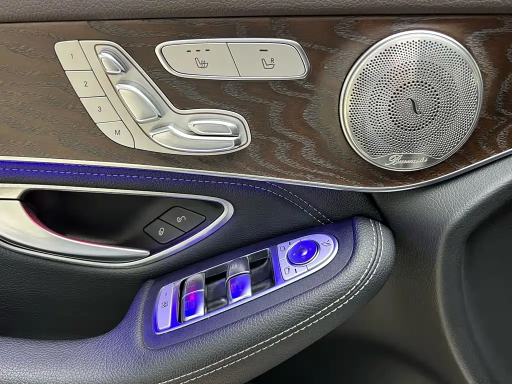 Mercedes-Benz GLC 2020 — фото 19