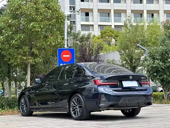 BMW 3 Series 2023