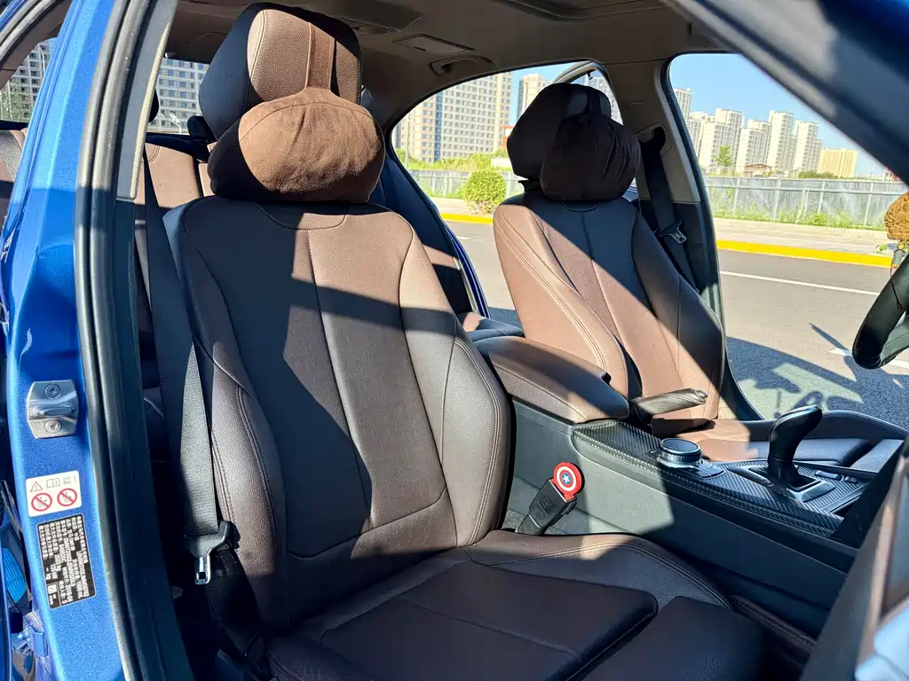 BMW 3 Series 2018 — фото 13