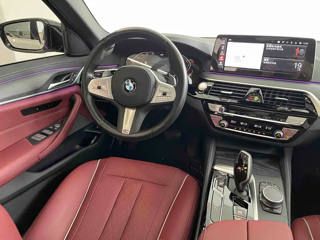 BMW 5 Series 2023 — фото 14