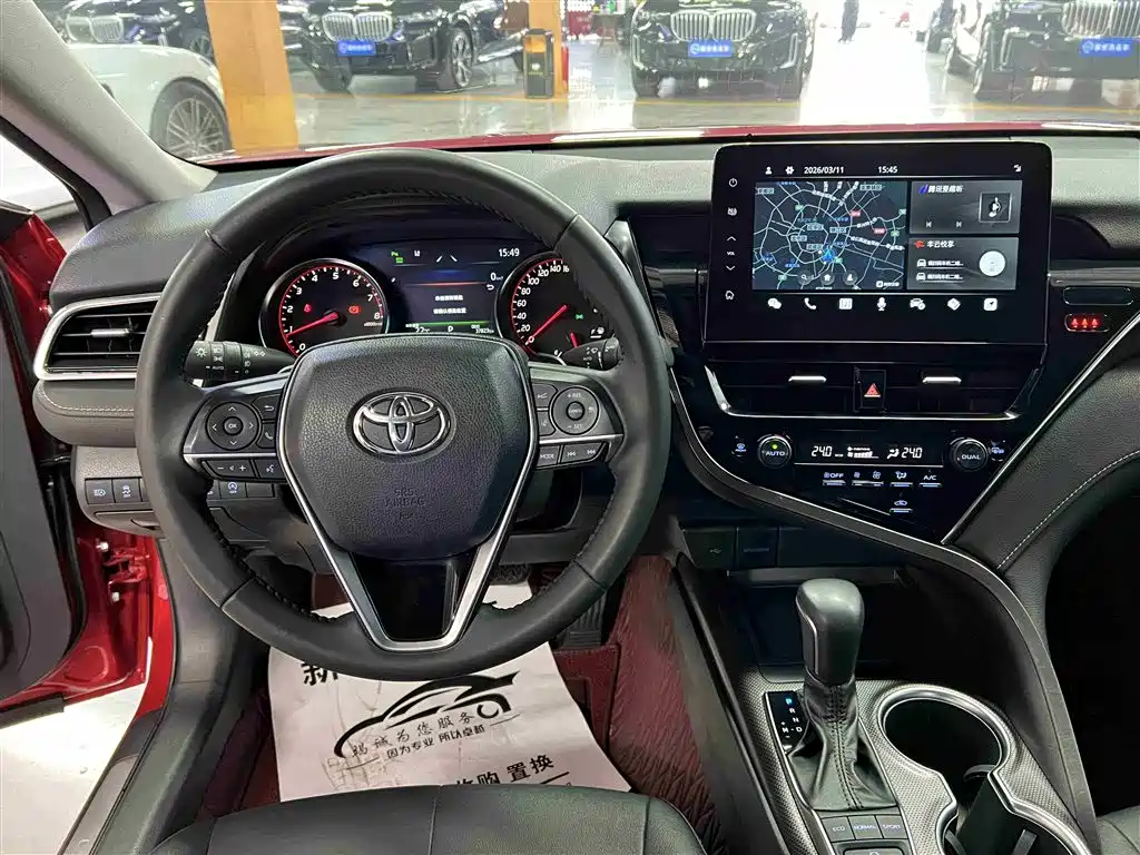 Toyota Camry 2021 — фото 7