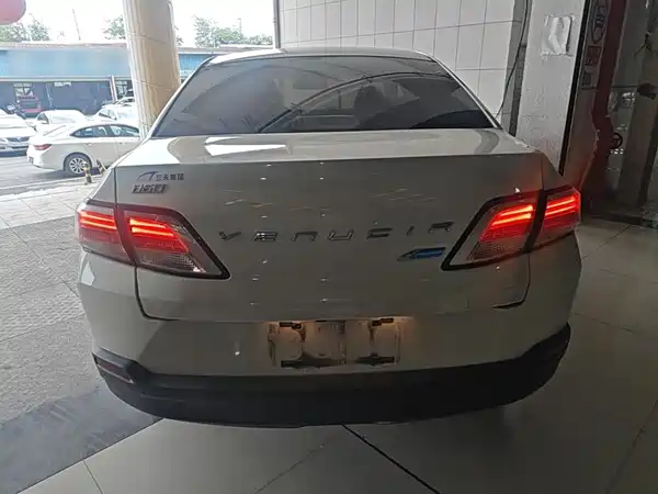 Venucia D60 2020