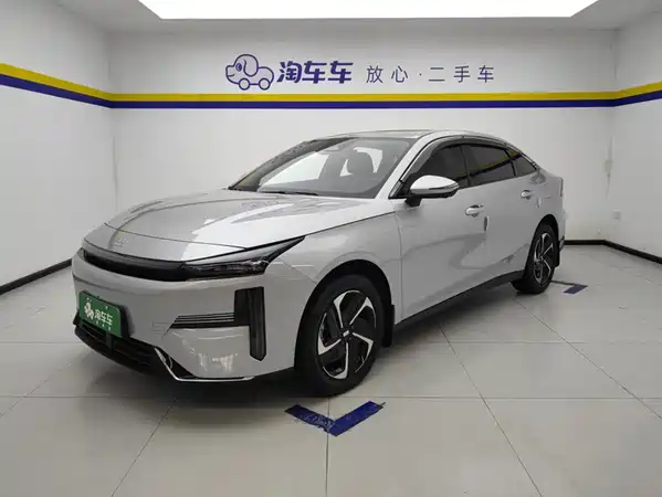 Geely Galaxy L6 2025