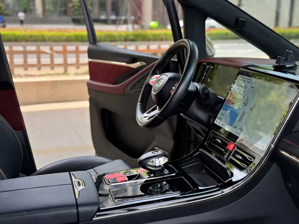 GAC Motor Trumpchi M8 2023 — фото 24