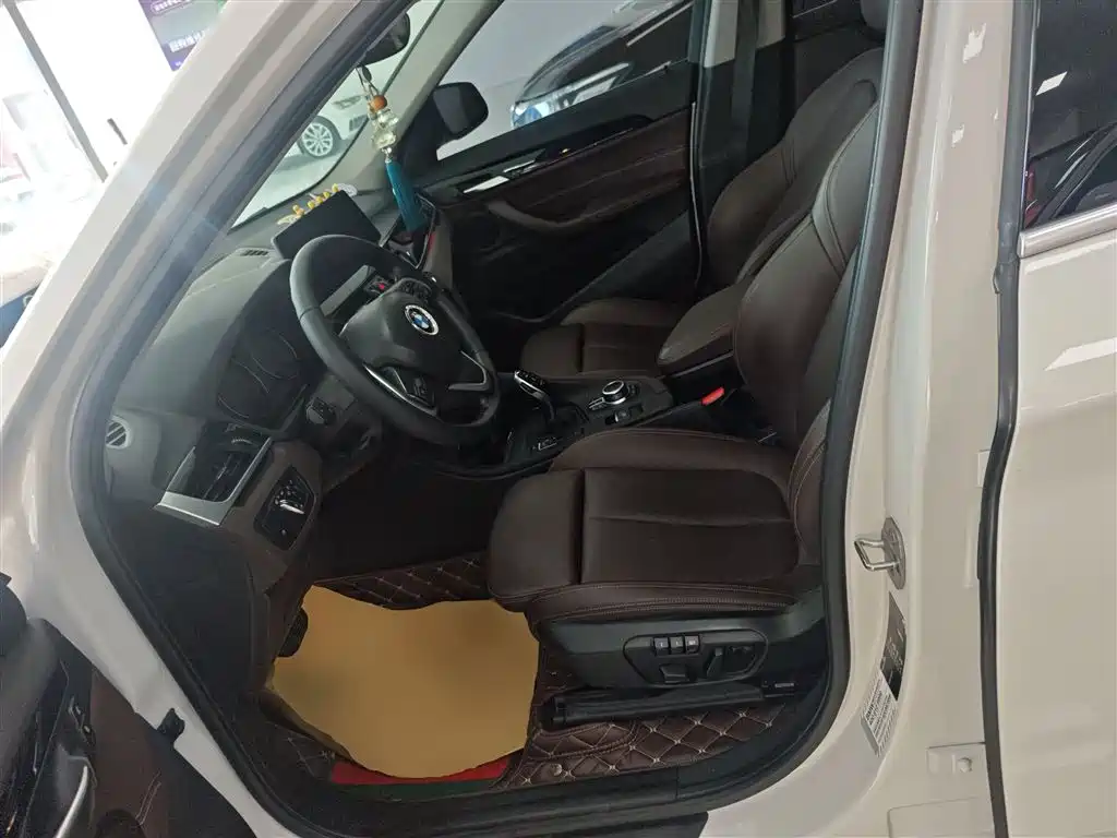 BMW X1 2020 — фото 11